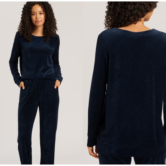 Hanro Tops - Hanro • Favourites Velvet Round Neck Pullover